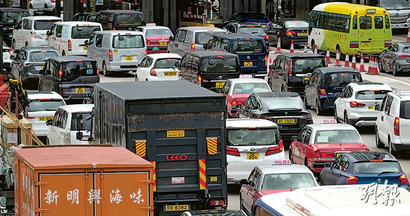 司機「健康存疑」 拒交報告可揸車 運署：只可續牌時處理 有人駕照2029才到期