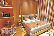 主人睡房面積約110方呎，可放置雙人睡牀，窗簾與地氈、藝術品互相配襯。