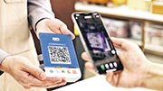 內地移動支付市場發達，其中QR Code（二維碼）是內地最主要的支付方式，移卡業務表面上就是提供在零售店內的QR Code技術，向小商戶提供一站式支付服務。