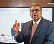 瑞士寶盛私人銀行亞洲投資總監兼投資管理部主管Bhaskar Laxminarayan指內地經濟長期向好，樓價不會大跌。
