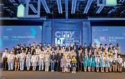 首屆「城市創科大挑戰」圓滿舉行，主禮嘉賓與24支進身總決賽隊伍大合照。