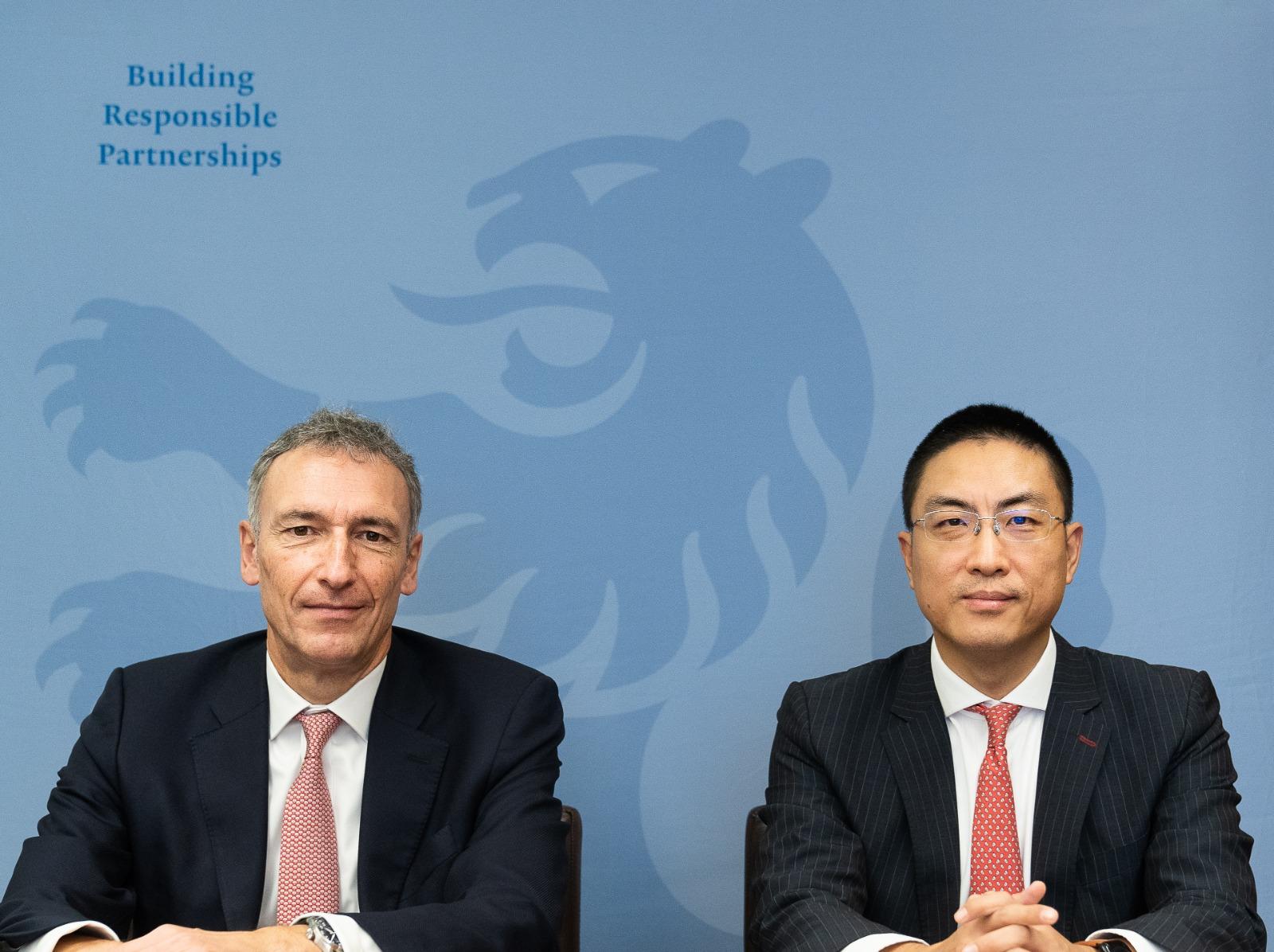 左：瑞士百達財富管理全球策略師、亞洲首席投資官譚思德 右：瑞士百達財富管理亞洲宏觀經濟研究主管陳東