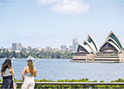 澳洲統計局本月初發布最新的樓價指數，其中悉尼所在的新南威爾士州平均樓價升至118萬澳元，為全國樓價最貴的地方。（新華社）