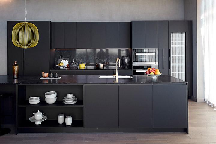 單位選用頂級意大利品牌Cesar廚櫃及德國名牌Miele廚房電器。