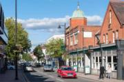 Fleet是Hampshire郡著名小鎮，多次入選為英國最快樂居住地之一，生活配套完善。