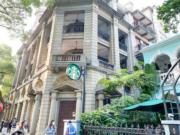 藏身於舊建築的Starbucks，是中西文化交融的又一例子。