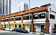 近年在港營運多個共居項目的WEAVE LIVING，以約4.4億元成功收購新加坡熱門旅遊點甘榜格南區的酒店項目Hotel Clover J. Sultan。（WEAVE LIVING提供）