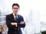 中銀香港交易銀行部副總經理俞陳平表示，中銀香港作為跨境金融專家，一直致力參與政策創新試點，為本港企業提供最前沿的營商資訊。