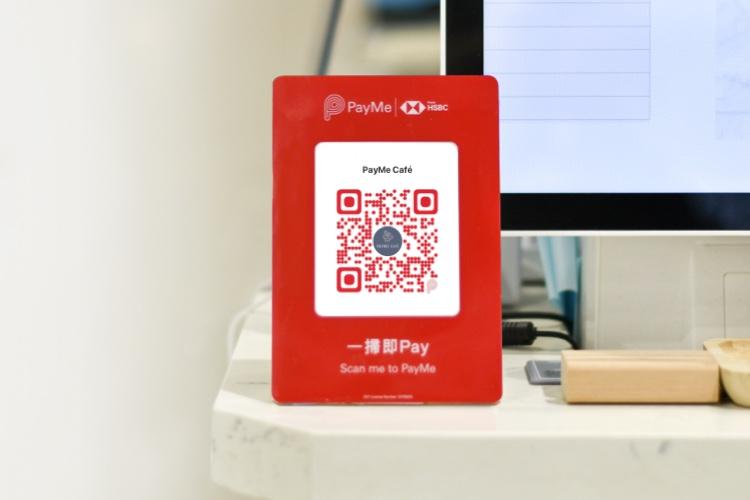匯豐旗下的PayMe最初只有個人對個人轉賬的服務，商用版PayMe for Business自2019年3月推出後，目前有逾34,000家網上及實體商戶使用。