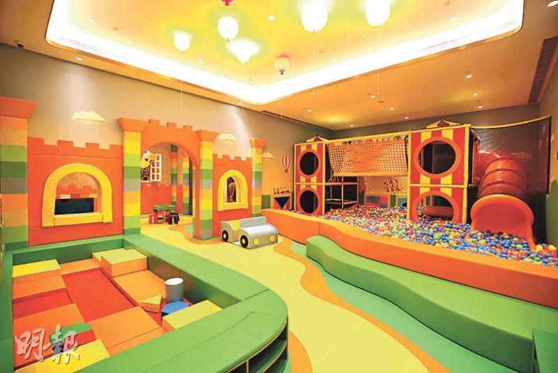 兒童遊樂室設多款遊樂設施。