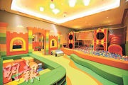 兒童遊樂室設多款遊樂設施。
