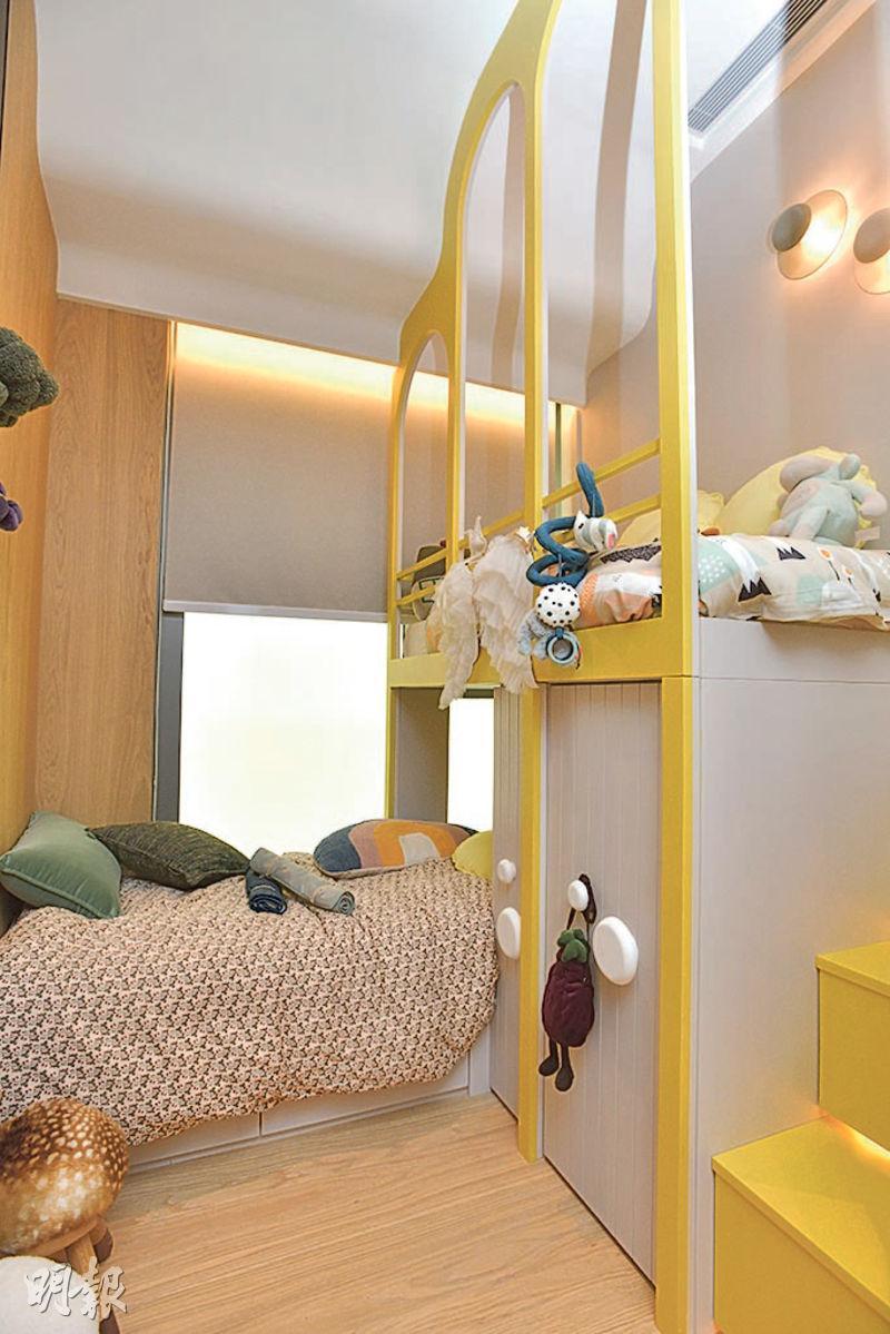 設計師將小睡房設為兒童房，放置訂造的雙層牀。（攝影 黃志東、劉焌陶、鄧宗弘）