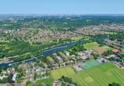 位於Richmond Upon Thames的小鎮Teddington，擁有怡人的綠化環境和頂尖校網，連續兩年獲英國《The Sunday Times》評為倫敦最佳居住地之一。