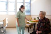 長者在安老院可得到周全的護理照顧，安享晚年生活。