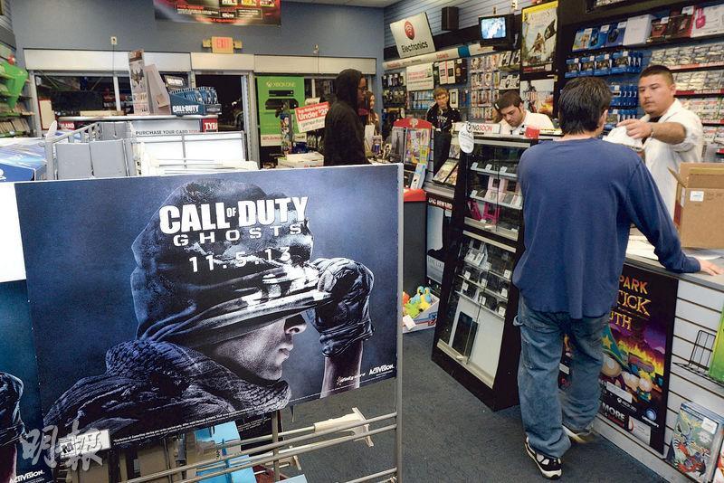 圖為動視暴雪於2013年發行的遊戲「決勝時刻：魅影」（Call of Duty: Ghosts）的宣傳海報。「決勝時刻」遊戲系列長年大受歡迎，令SONY曾憂慮微軟對動視暴雪的收購，可能影響SONY取得動視暴雪的遊戲。（法新社）