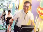 領展行政總裁王國龍昨出席「街坊車手挑戰賽2023」啟動儀式。（李紹昌攝）