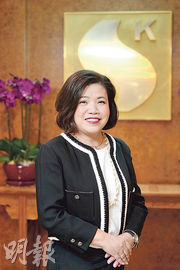 新地馮秀炎表示，為配合「香港夜繽紛」活動，新地旗下逾30個商場，將舉行不同夜間活動，並期望港府可在商務、人才政策上作出新協調。（鍾林枝攝）