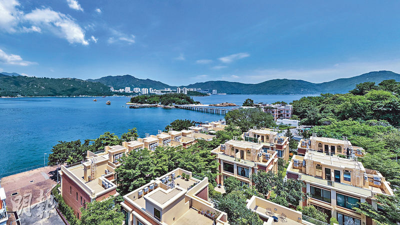 雅居樂陳氏家族私人發展的坪洲寶翠灣1號，早前以5800萬元連售兩幢洋房，實呎1.72萬元，成區內新指標。