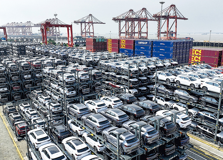 作者引述去年底德國研究報告指出，中國在2023年汽車出口已超越日本及德國，出口車輛總數超過400多萬台，當中25%為電動車。（資料圖片）