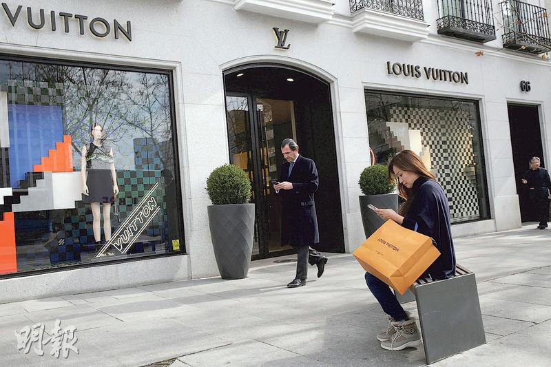 報告：2022財年全球百大奢侈品公司總銷售額3470億美元 LVMH續居首