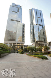 九龍站天璽連售兩個高層4房戶，由同一組客以逾1.27億元購入。（資料圖片）