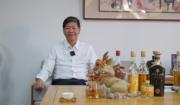 范紹輝喜歡「酒莊莊主」多於董事長的稱呼，談起酒，他津津樂道。看來，石灣酒廠於他而言並不只是經營和一門生意呢！