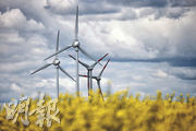 圖為德國風力發電設施。歐盟27國去年合共新增風電發電機容量只有中國的約兩成，歐盟去年10月發文承認風電發展有不少阻滯，包括中國等外來競爭者對歐盟風電製造商的挑戰日益擴大。（路透社）