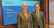 保監局行政總監張雲正（右）表示，市場對醫療保險有需求，保費快速增長但「愈做愈蝕」，情况不理想。他又表示，保監今年將檢視醫保產品結構，通過檢視希望達至對投保人公平，以及保持業務可持續。旁為保監局主席姚建華。（歐陽偉昉攝）