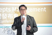K11 Concepts行政總裁張之杰襟上佩戴一個「A」字標誌，稱是公司新Logo。（賴俊傑攝）