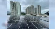 富東廣場設有領展規模最大的太陽能發電裝置，包括950塊太陽能板，安裝容量達530千瓦直流電（kW DC）。