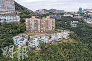作為山頂老牌屋苑的La Hacienda，一個分層單位由霍英東孫女霍詠詩以7500萬元售出，霍詠詩持貨約4年，連使費勁蝕約4560萬元或近四成。（賴俊傑攝）