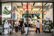 迅銷4月同店銷售額跌1.3%。