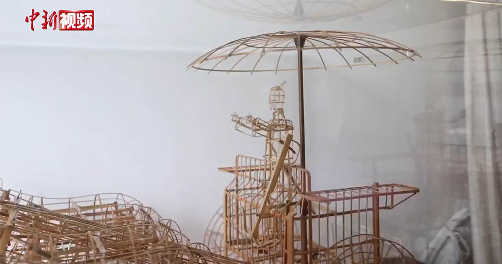 西安老人逾900條竹條做兵馬俑戰車動態模型　耗時4個月【短片】
