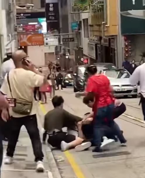 中環內地遊客與餐廳職員打架　警列糾紛處理