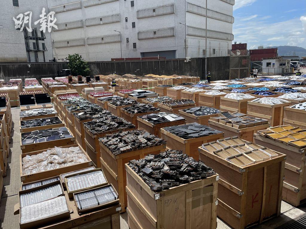 海關截九十六斤走私銀粒 市值八十五萬