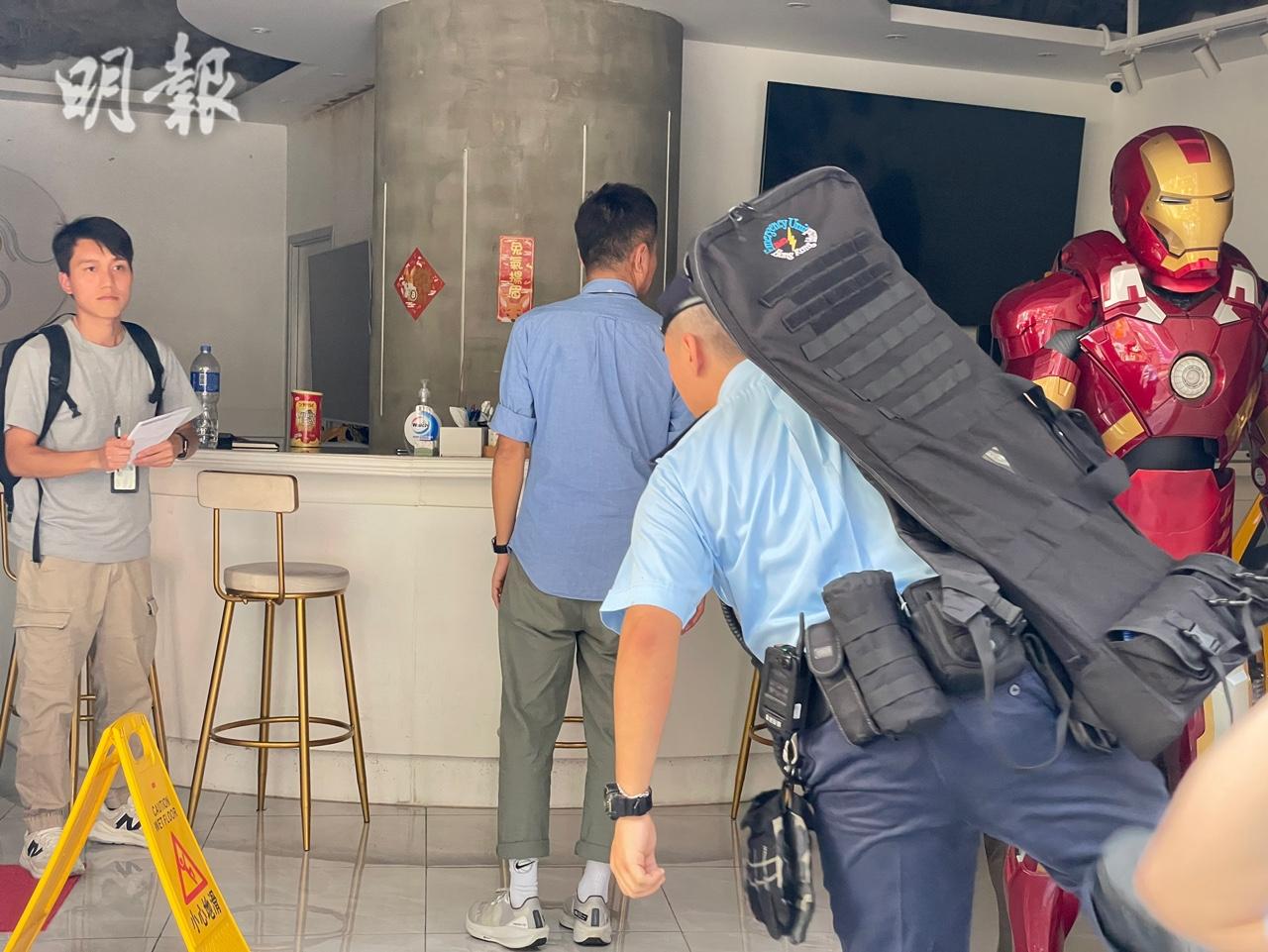 網紅「陳怡」涉JPEX案被捕警搜Coingaroo及東館(17:44) - 20230918 - 港聞- 即時新聞- 明報新聞網