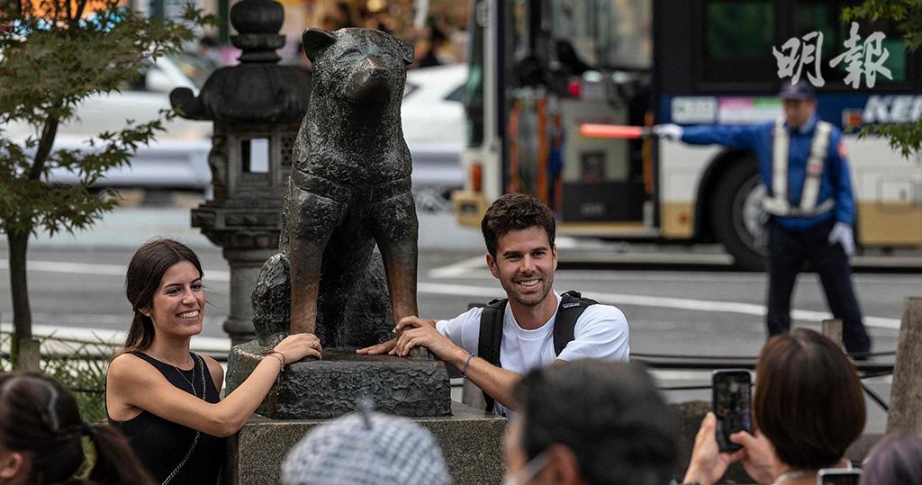 日本「忠犬八公」百歲冥壽　銅像「打卡」人流不絕【短片‧多圖】
