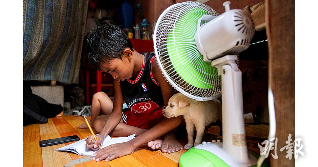 熱浪侵襲　菲律賓公立學校改上網課