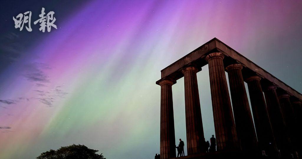 5月10日，蘇格蘭國家紀念碑上空出現極光。（法新社/Jacob Anderson）