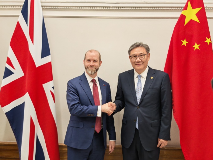 王文濤會見韋諾韜  籲中英協商解決分歧