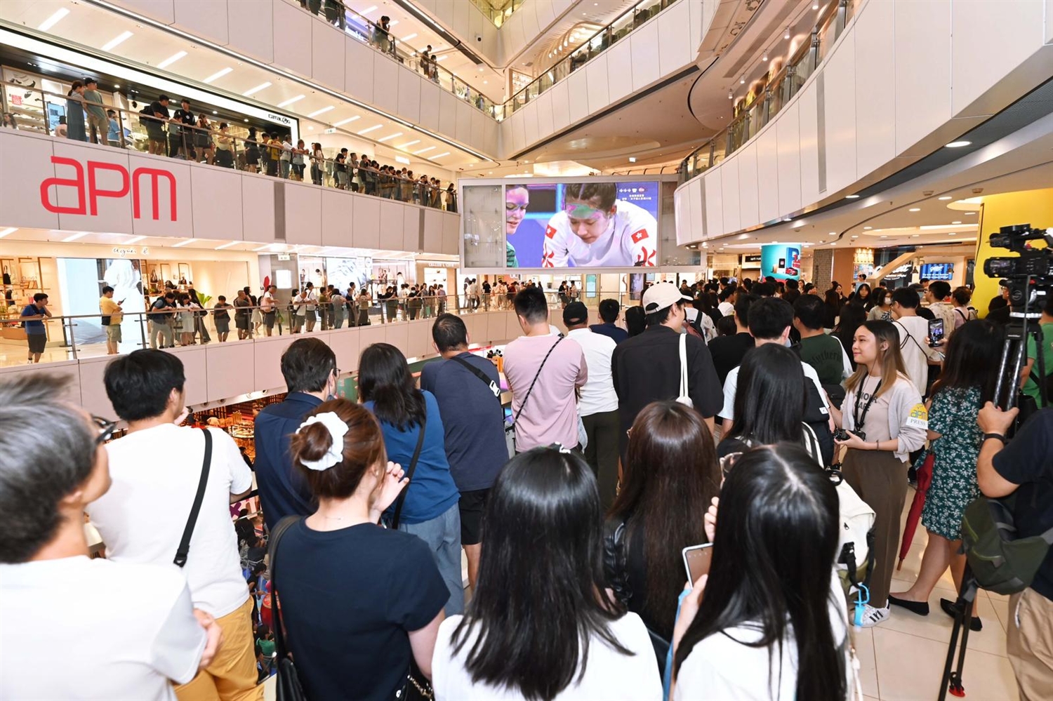 新地商場直播全運會 包括三布目、天璽‧天商場