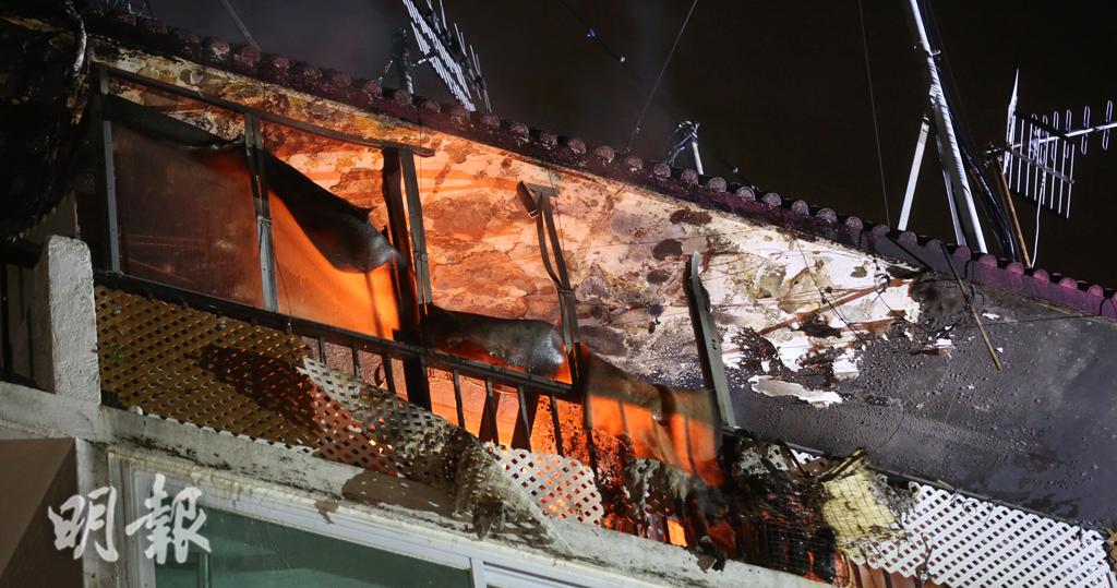 西貢大埔仔村屋火警　頂層單位火光熊熊