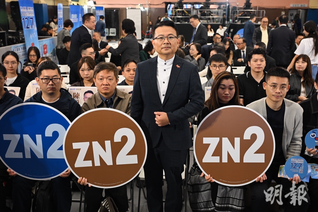 候選人包括尋求連任的民建聯陳勇。(盧曼盈攝)