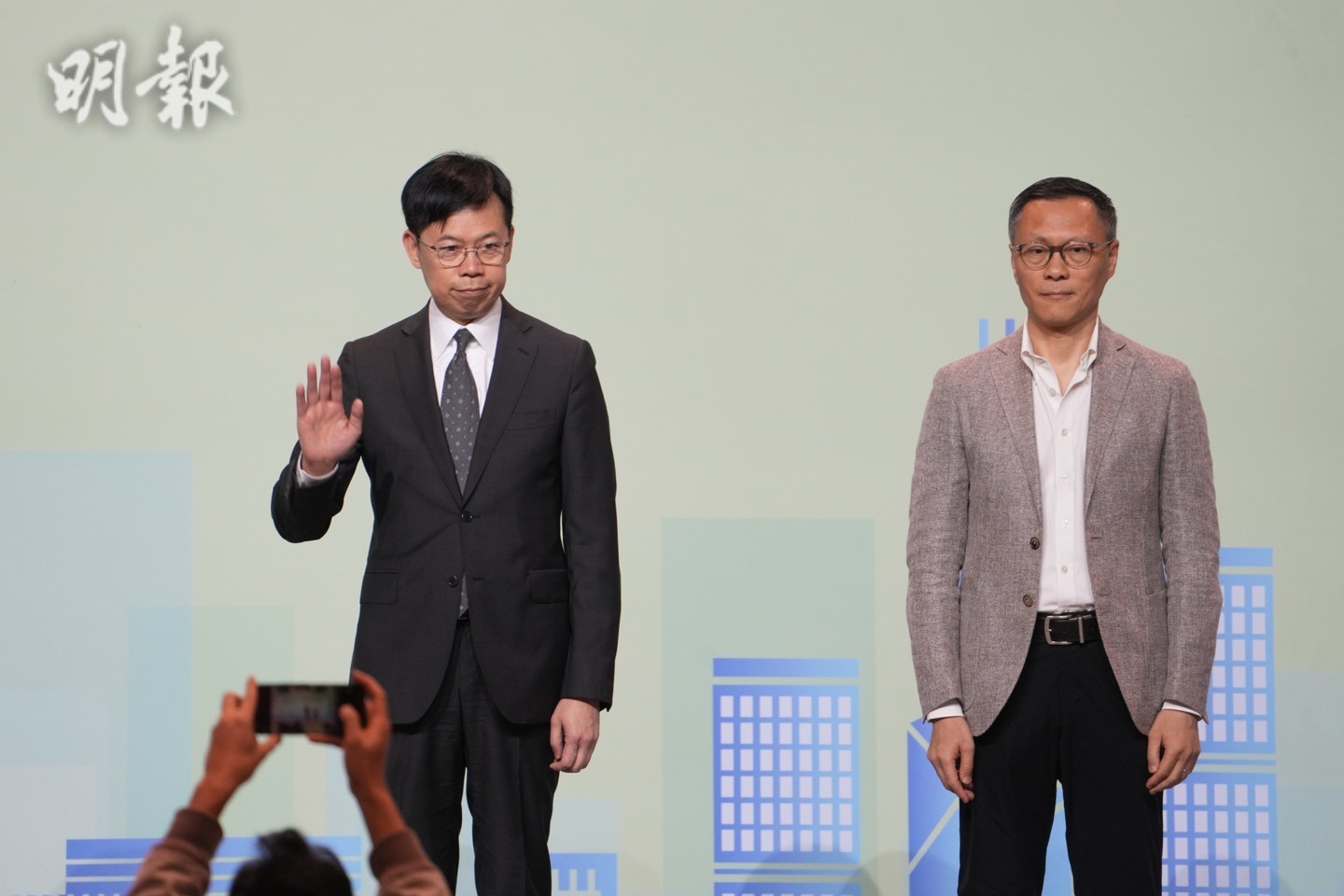 陳振英(左)於金融界連任。 (廖凱霖攝)