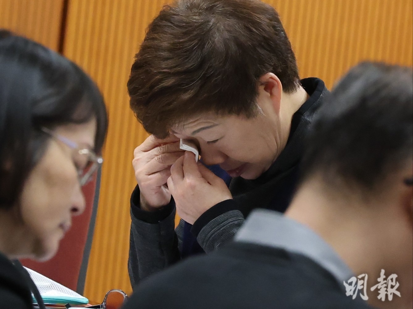 黃碧嬌一度於會上落淚。（李紹昌攝）