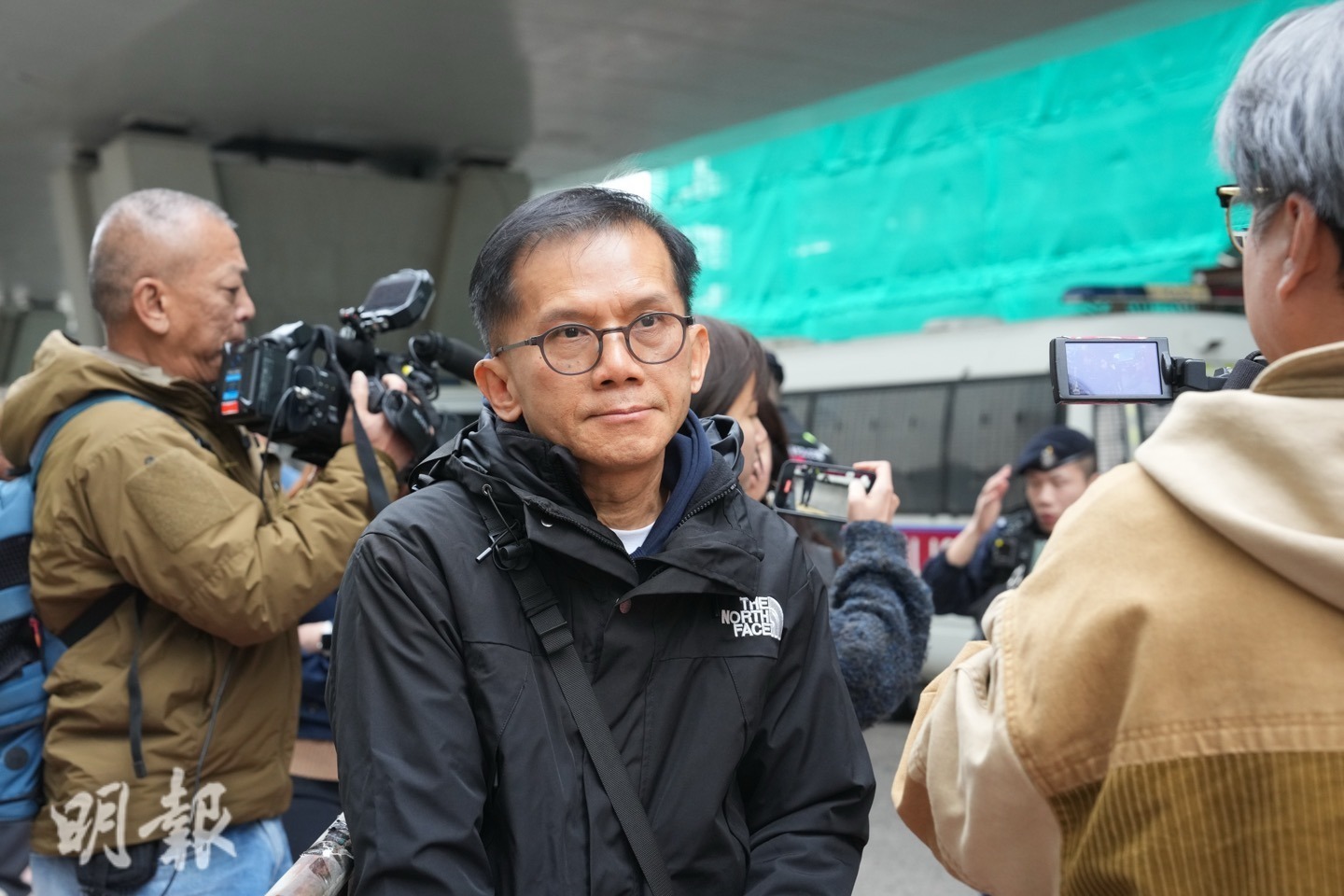 海難倖存者趙炳全到法庭旁聽。（廖凱霖攝）