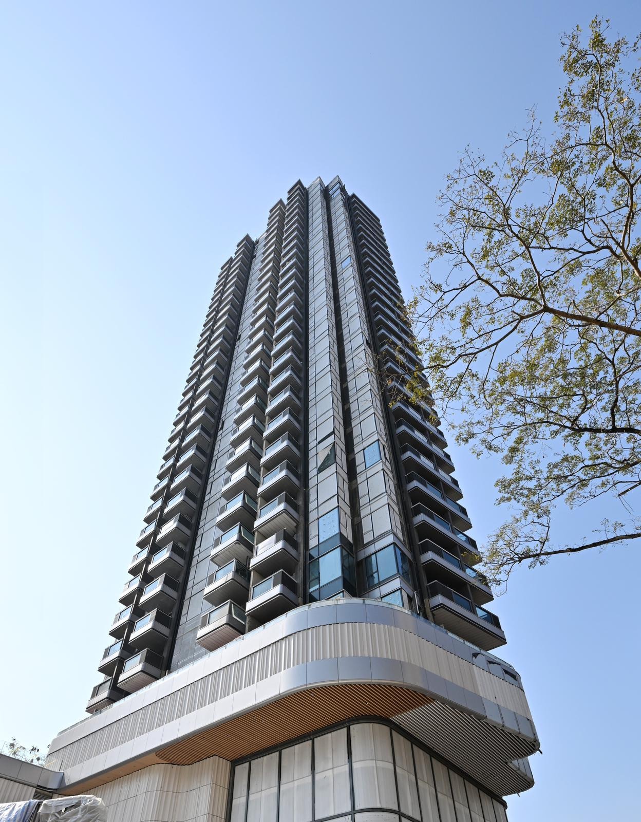 UNI Residence兩房756萬沽 呎價2.04萬創標準戶新高