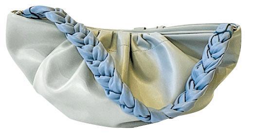 Cornetti系列是其中一款使用純素仙人掌製成的手袋，時尚之餘亦能保護生態。（品牌提供）