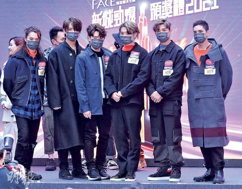 MIRROR六子邱傲然（左起）、姜濤、陳瑞輝、柳應廷、AK及Lokman昨日出席新城記者會。（攝影：鍾偉茵）