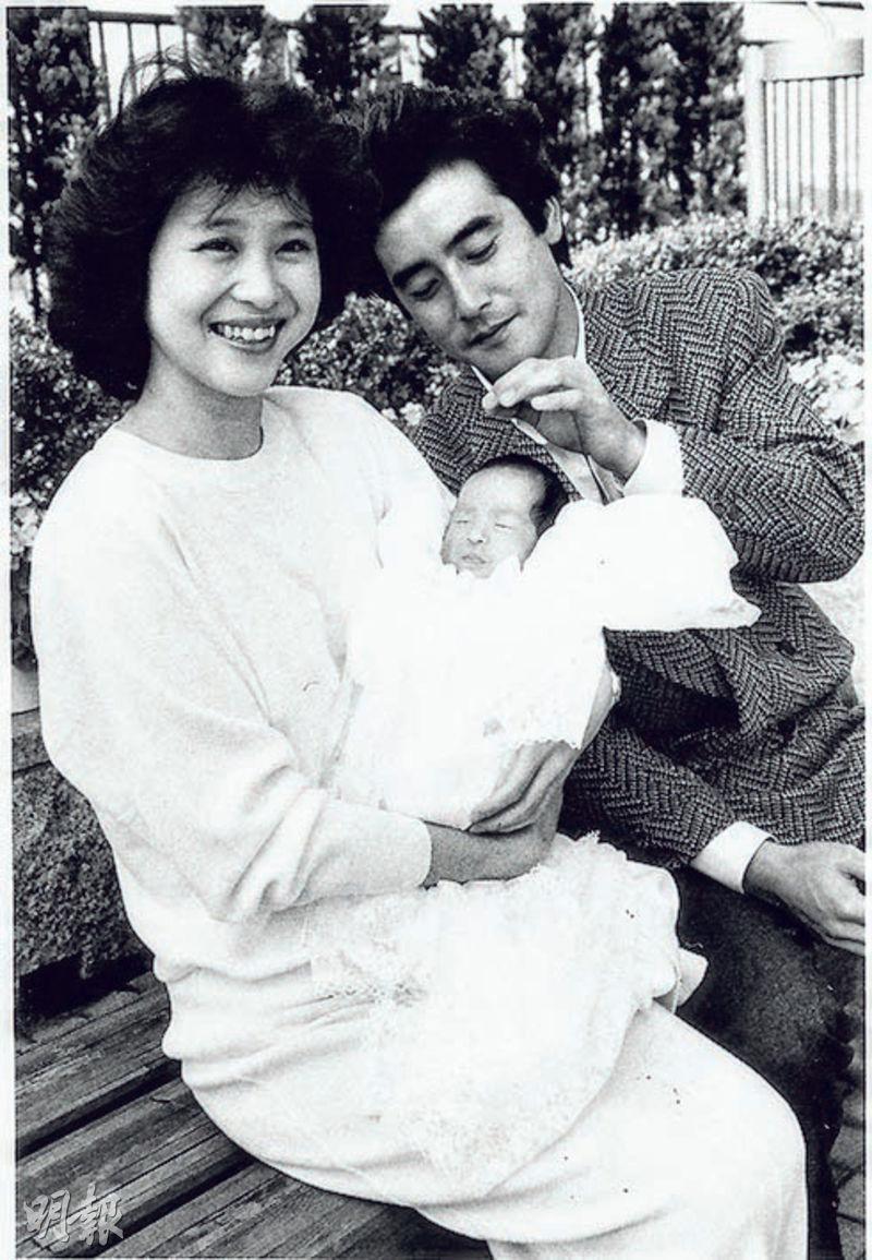 松田聖子（左）當年與神田正輝婚後育有女兒沙也加。